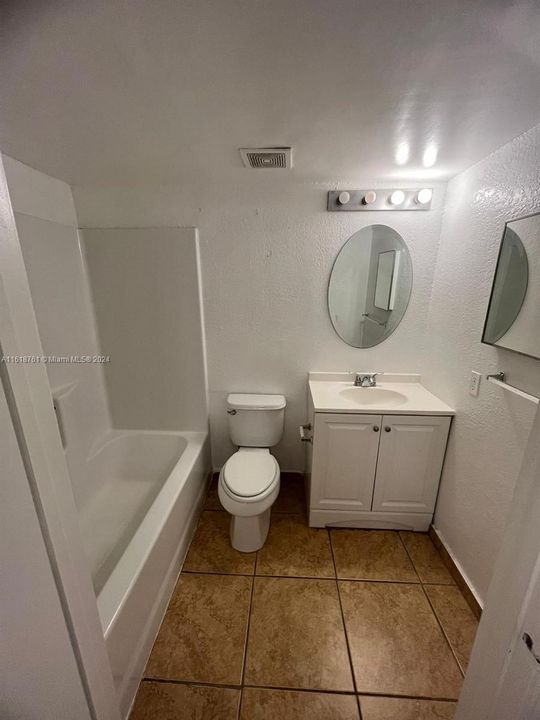 For Rent: $1,950 (1 beds, 1 baths, 659 Square Feet)