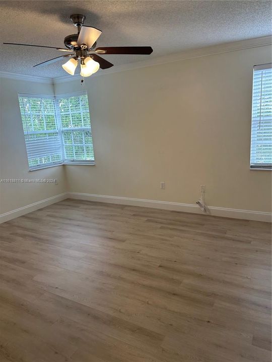 For Rent: $4,200 (3 beds, 3 baths, 1784 Square Feet)