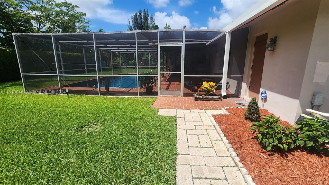 Additional back door to access bonus room/office