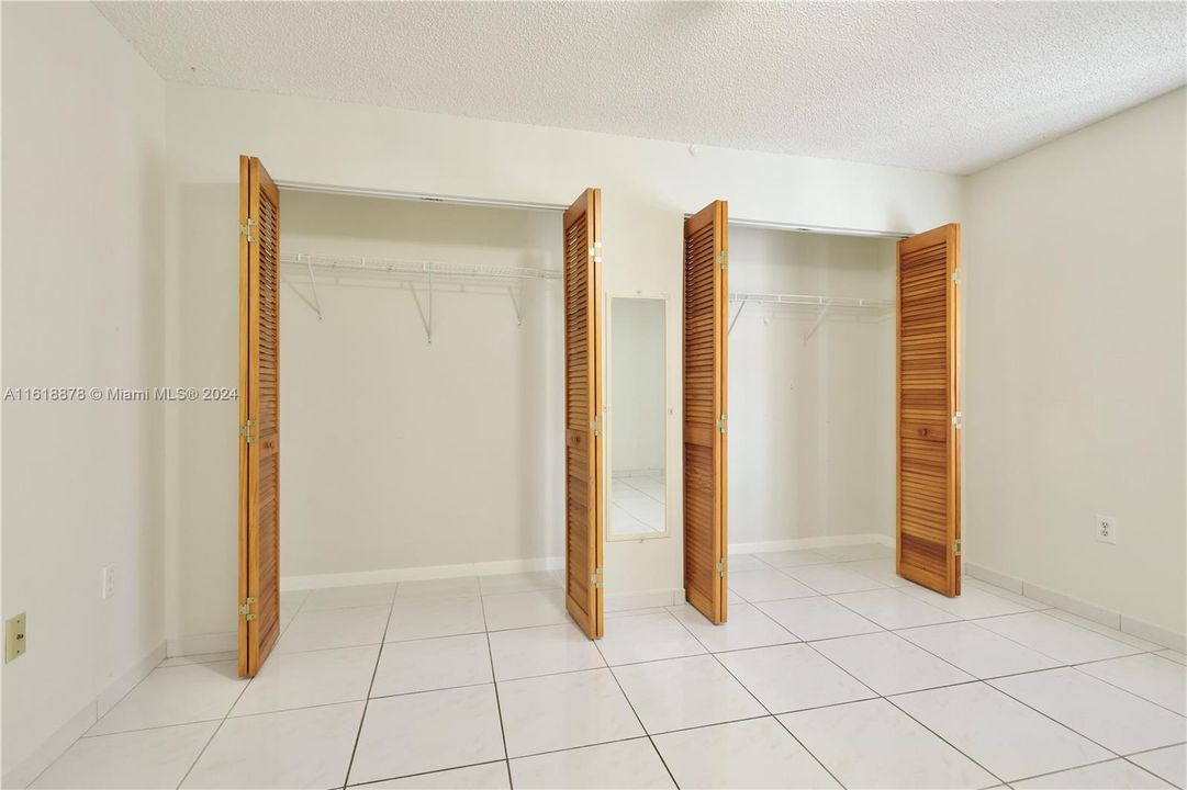 Master Bedroom Closet