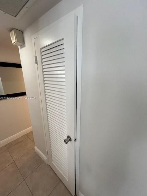 For Rent: $3,000 (1 beds, 1 baths, 837 Square Feet)