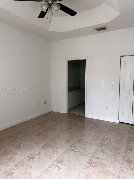 Recently Rented: $3,200 (4 beds, 4 baths, 1762 Square Feet)