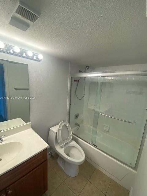 For Rent: $2,300 (2 beds, 2 baths, 996 Square Feet)