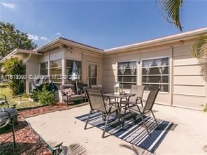 For Sale: $330,000 (2 beds, 2 baths, 1690 Square Feet)