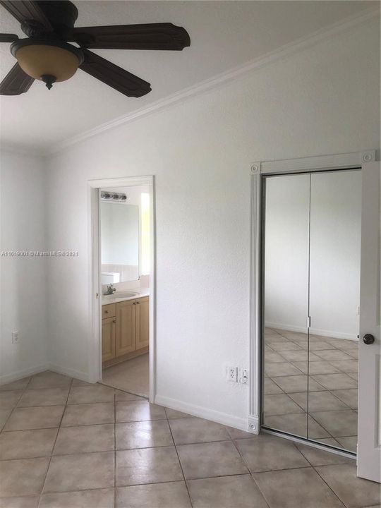 Vendido Recientemente: $535,000 (2 camas, 2 baños, 1356 Pies cuadrados)