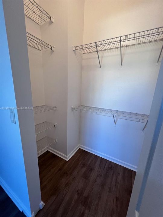 Recently Rented: $2,000 (1 beds, 1 baths, 775 Square Feet)