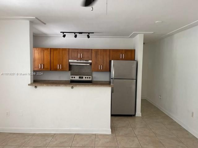 Recently Rented: $2,000 (1 beds, 1 baths, 7740 Square Feet)