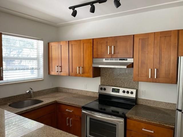 Recently Rented: $2,000 (1 beds, 1 baths, 7740 Square Feet)