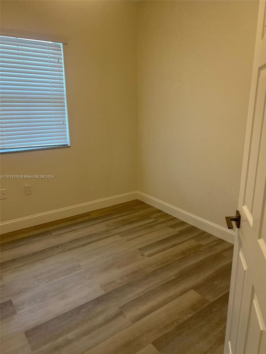 Recently Rented: $3,150 (3 beds, 2 baths, 1335 Square Feet)