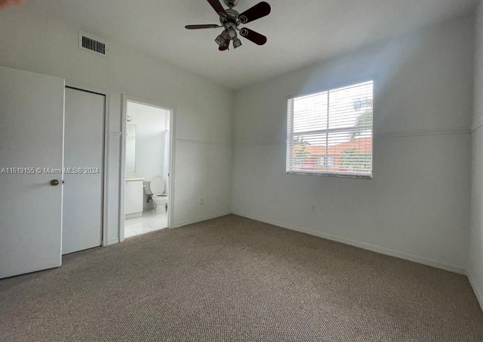 Recently Rented: $2,850 (2 beds, 2 baths, 1050 Square Feet)