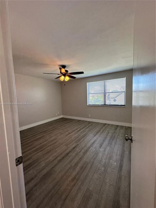 Recently Rented: $2,020 (1 beds, 1 baths, 895 Square Feet)