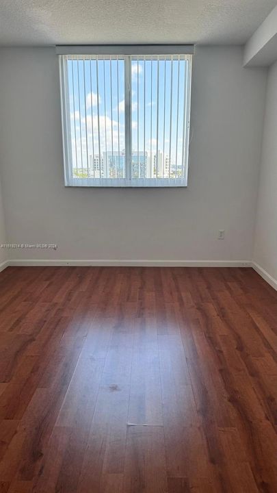 Recently Rented: $2,750 (2 beds, 2 baths, 1061 Square Feet)