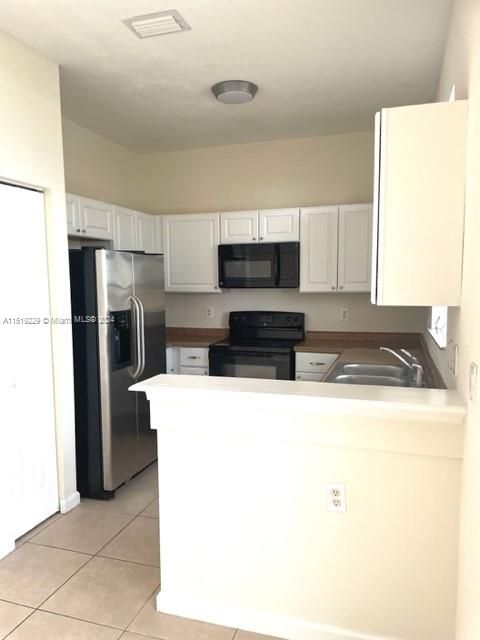 Recently Rented: $2,400 (3 beds, 2 baths, 1508 Square Feet)