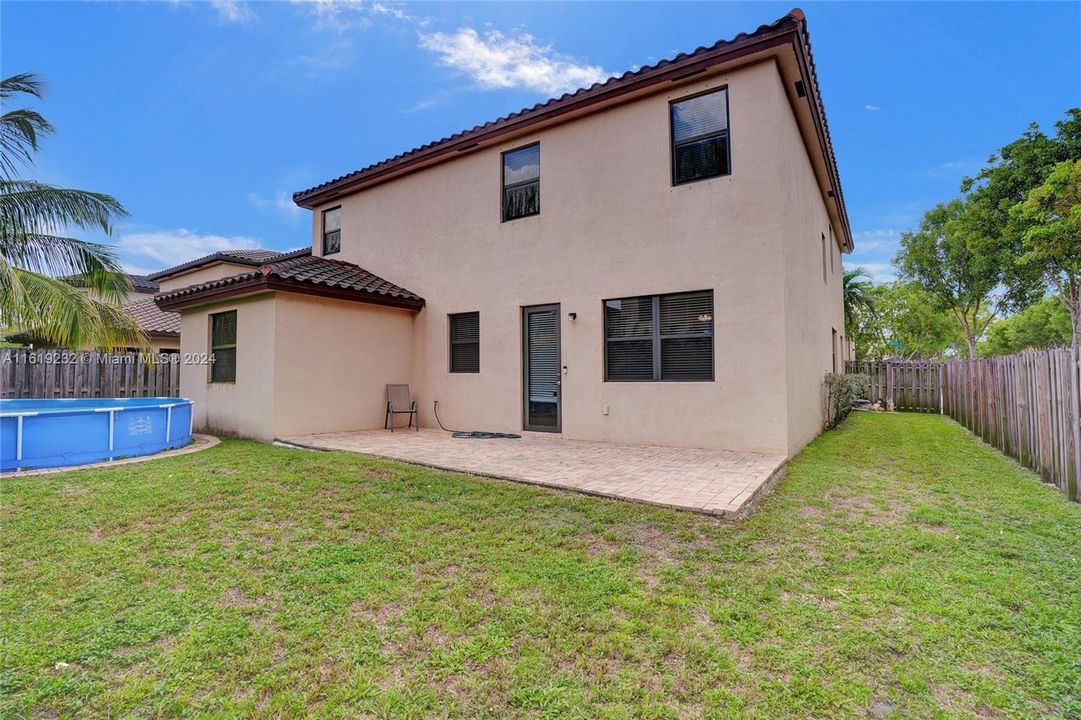 Recently Sold: $780,000 (4 beds, 3 baths, 3145 Square Feet)