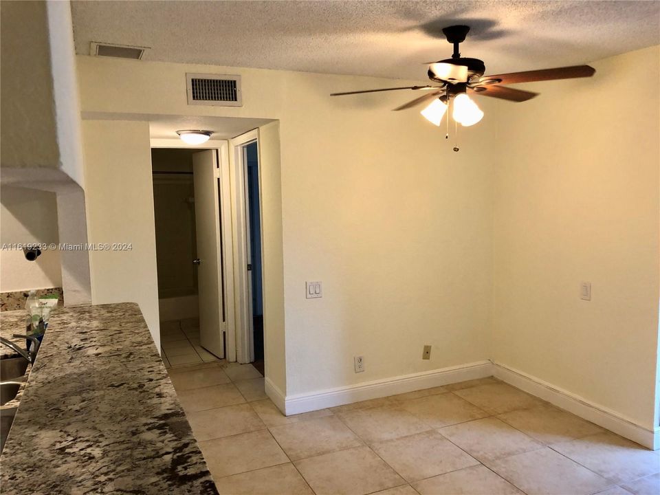 Recently Rented: $1,950 (2 beds, 2 baths, 1081 Square Feet)