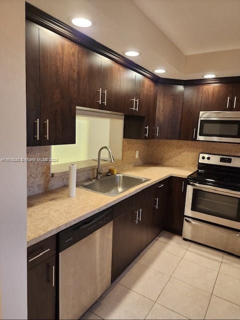 Recently Rented: $2,290 (2 beds, 2 baths, 1192 Square Feet)