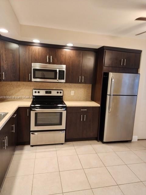 Recently Rented: $2,290 (2 beds, 2 baths, 1192 Square Feet)