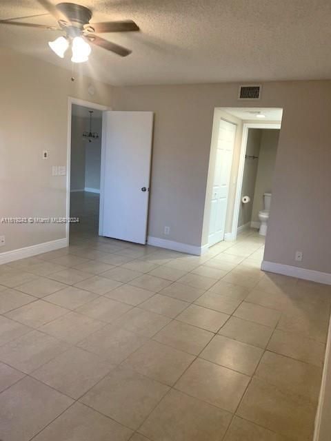 Recently Rented: $2,290 (2 beds, 2 baths, 1192 Square Feet)