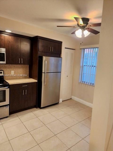 Recently Rented: $2,290 (2 beds, 2 baths, 1192 Square Feet)