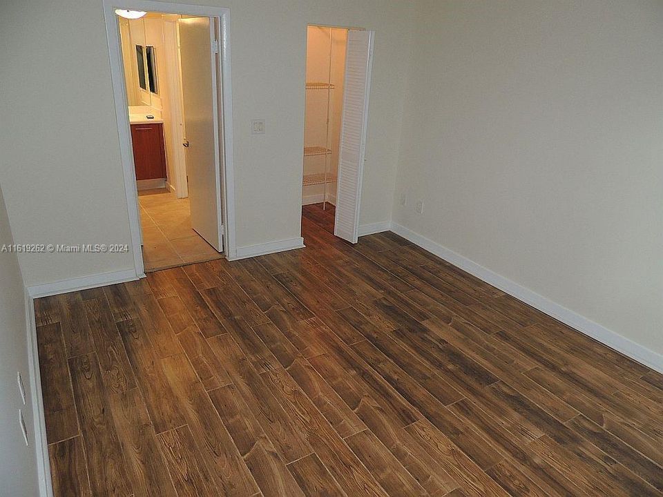 Recently Rented: $2,350 (1 beds, 1 baths, 723 Square Feet)