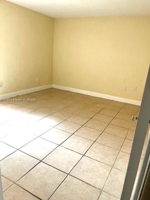 Recently Rented: $1,800 (1 beds, 1 baths, 760 Square Feet)