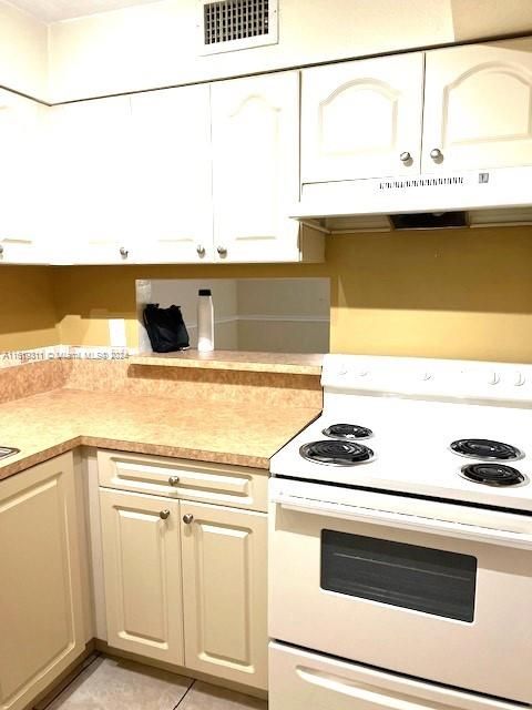 Recently Rented: $1,800 (1 beds, 1 baths, 760 Square Feet)