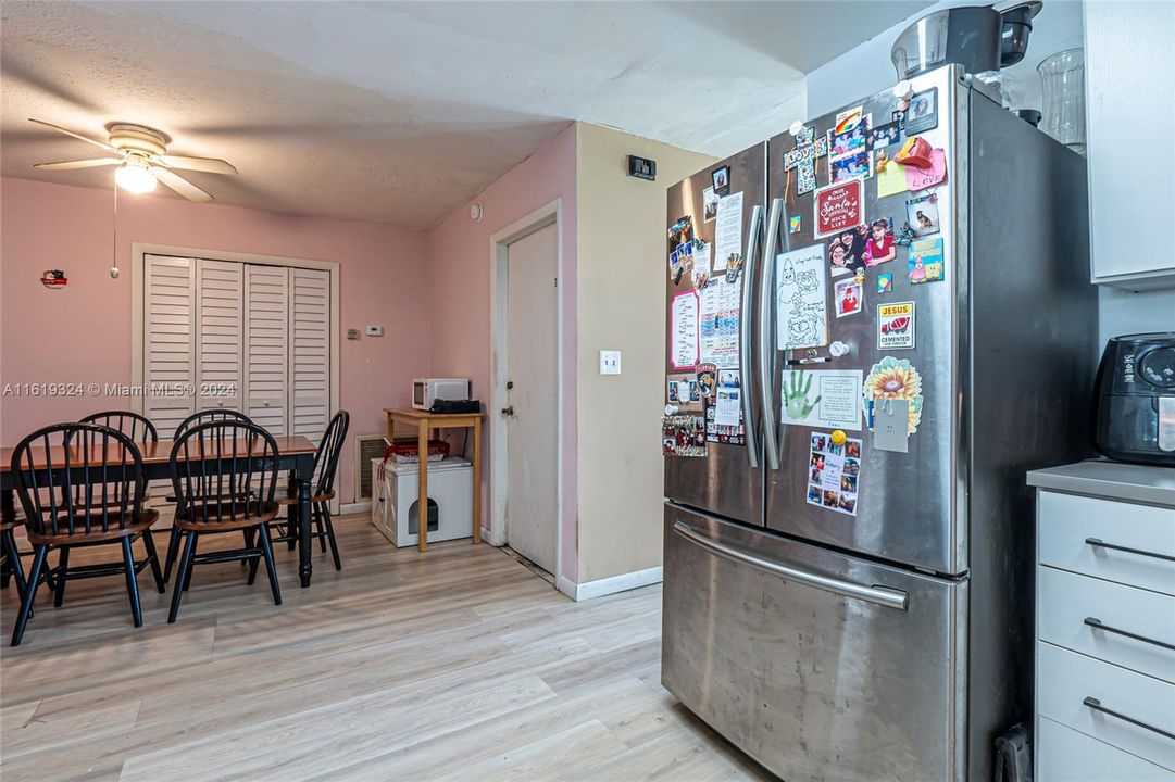 For Sale: $700,000 (4 beds, 2 baths, 2087 Square Feet)