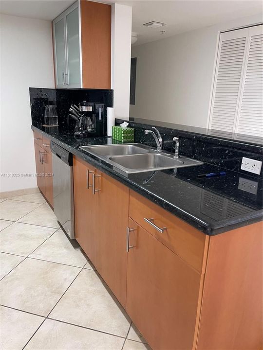 Recently Rented: $2,500 (2 beds, 2 baths, 1067 Square Feet)