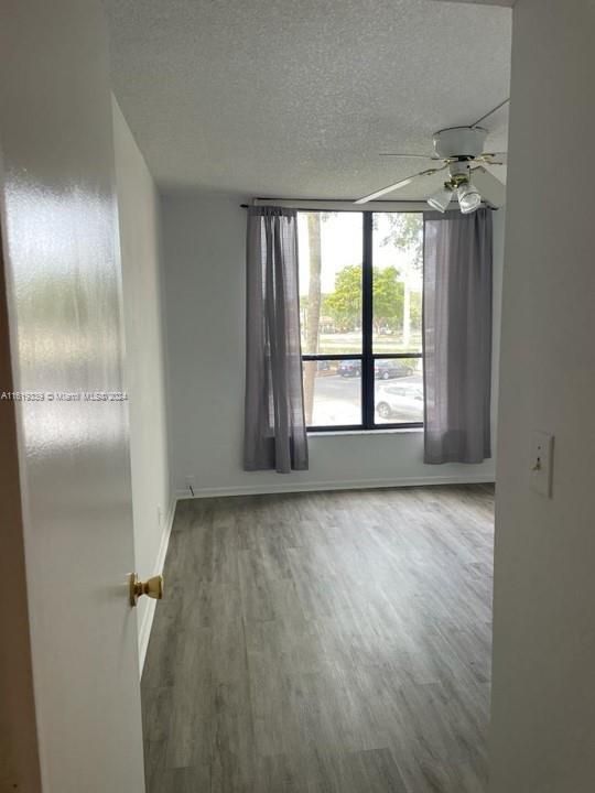 Recently Rented: $1,800 (2 beds, 2 baths, 1040 Square Feet)