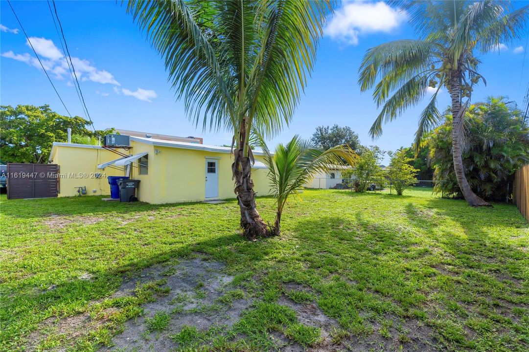 Recently Sold: $459,900 (3 beds, 1 baths, 1172 Square Feet)