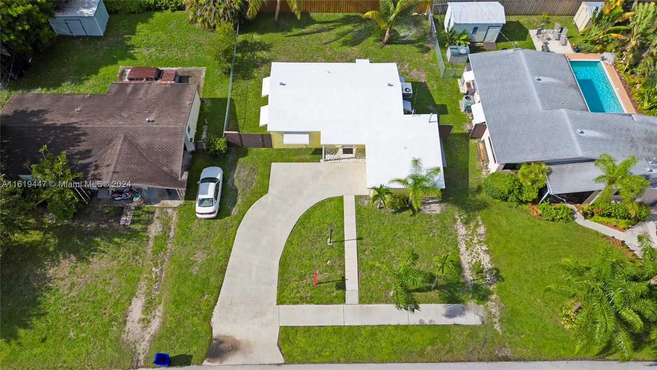 Recently Sold: $459,900 (3 beds, 1 baths, 1172 Square Feet)