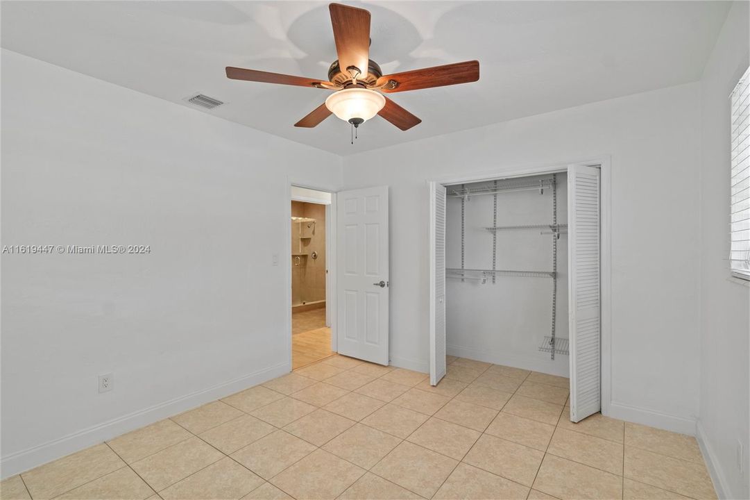 Recently Sold: $459,900 (3 beds, 1 baths, 1172 Square Feet)