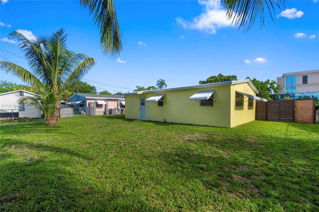 Recently Sold: $459,900 (3 beds, 1 baths, 1172 Square Feet)