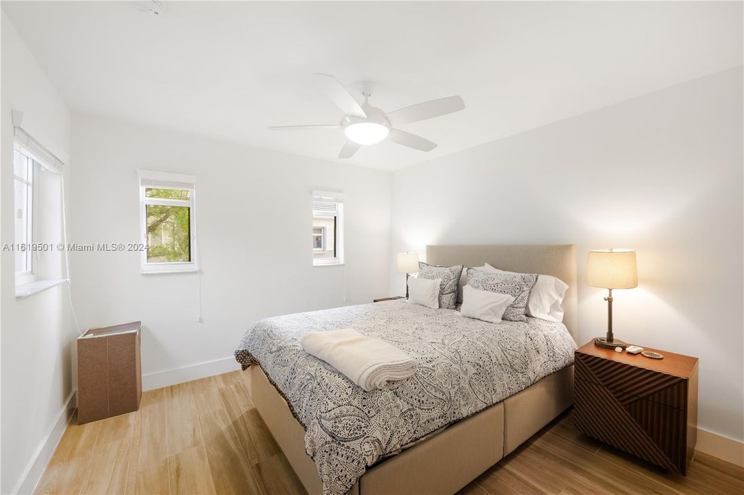 Recently Rented: $6,500 (4 beds, 4 baths, 2615 Square Feet)