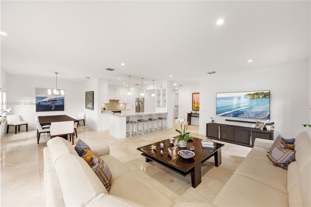 Recently Rented: $6,500 (4 beds, 4 baths, 2615 Square Feet)