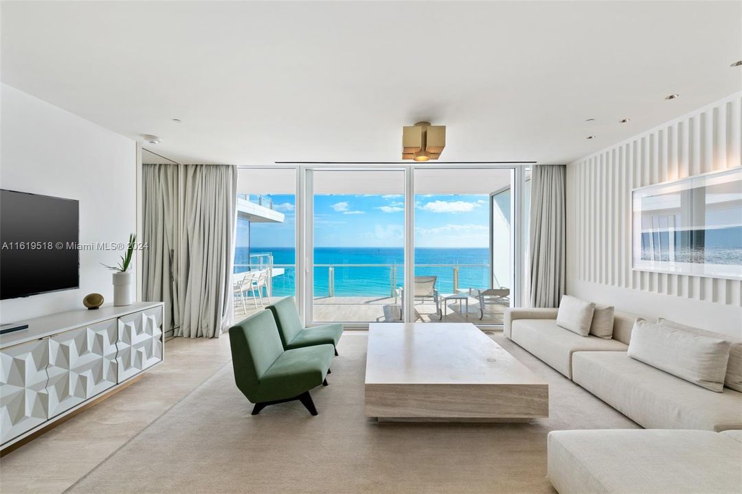 Recently Sold: $8,250,000 (1 beds, 2 baths, 1823 Square Feet)