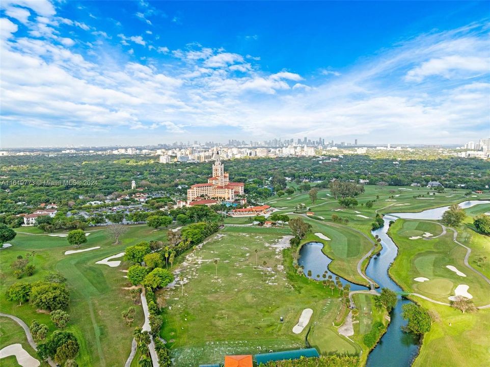 Recently Sold: $1,385,000 (3 beds, 2 baths, 1616 Square Feet)