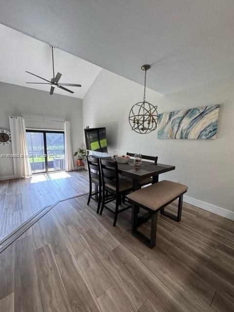 Active With Contract: $2,850 (2 beds, 2 baths, 1326 Square Feet)