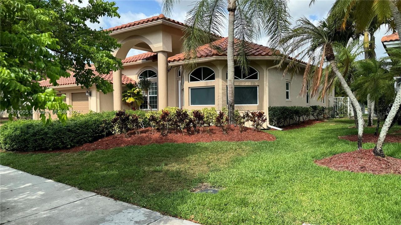 Active With Contract: $1,100,000 (4 beds, 2 baths, 2650 Square Feet)