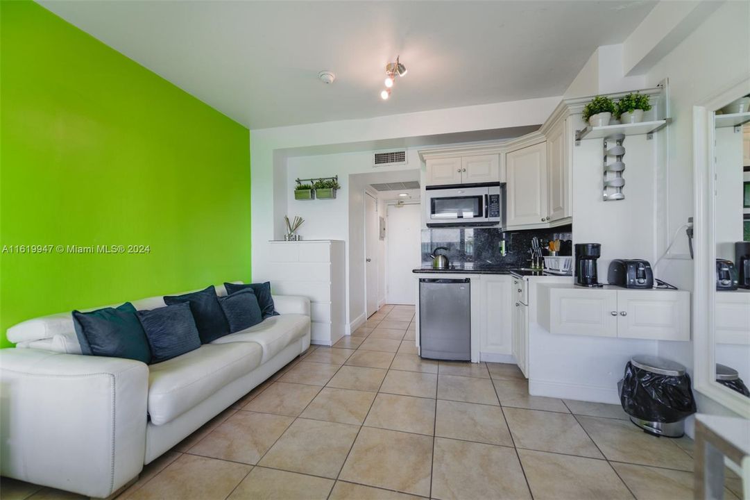 Recently Sold: $250,000 (0 beds, 1 baths, 330 Square Feet)