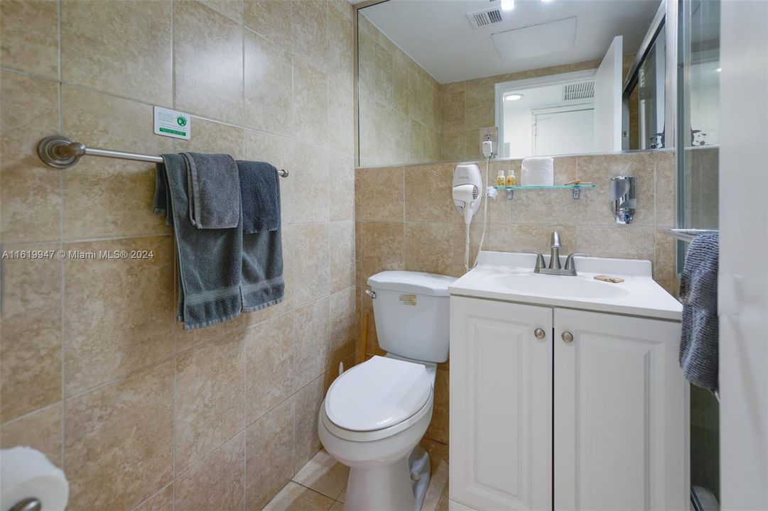 Recently Sold: $250,000 (0 beds, 1 baths, 330 Square Feet)