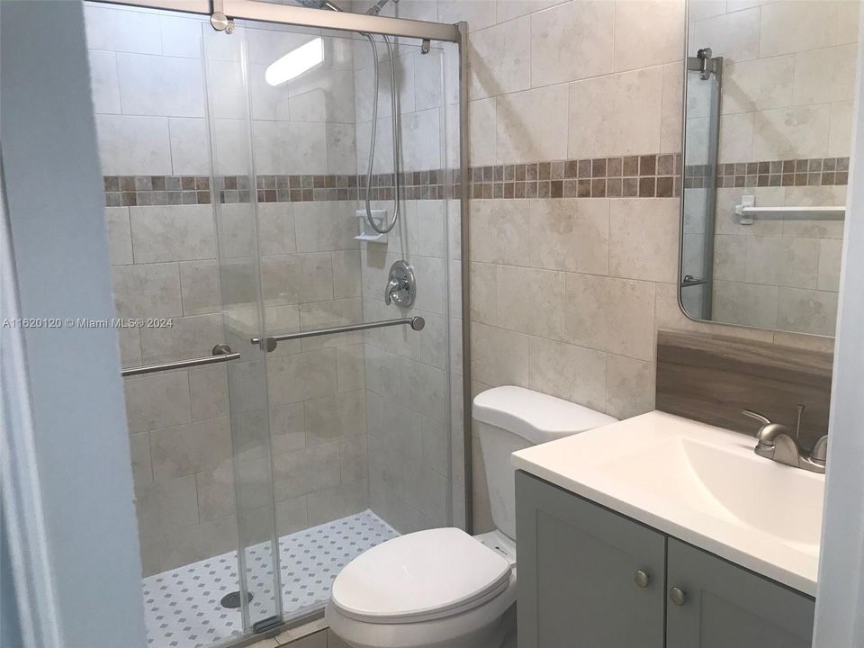 Activo con contrato: $249,900 (2 camas, 1 baños, 707 Pies cuadrados)