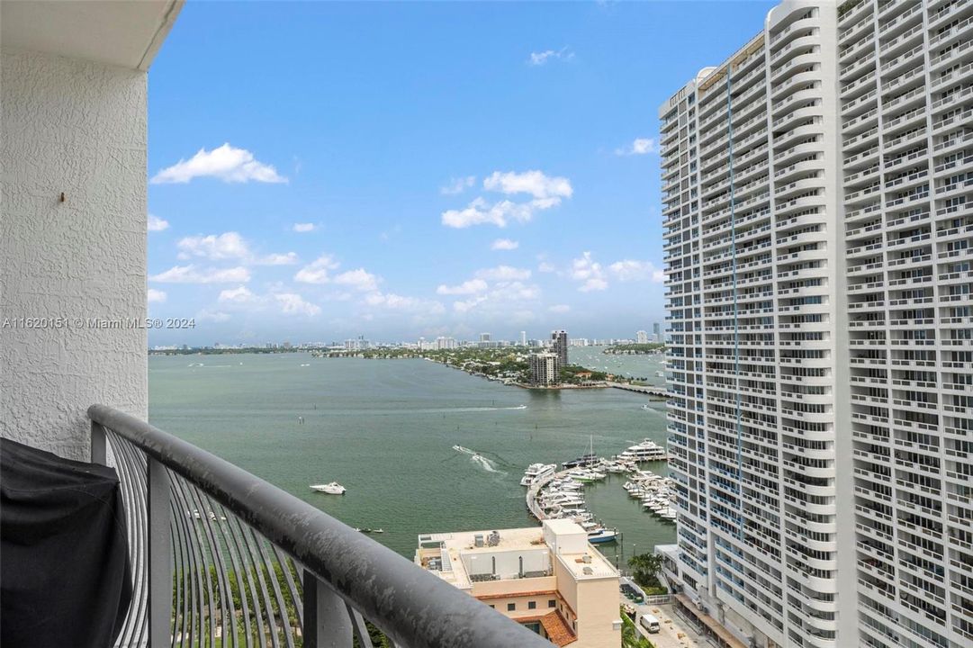 Recently Rented: $2,650 (1 beds, 1 baths, 791 Square Feet)