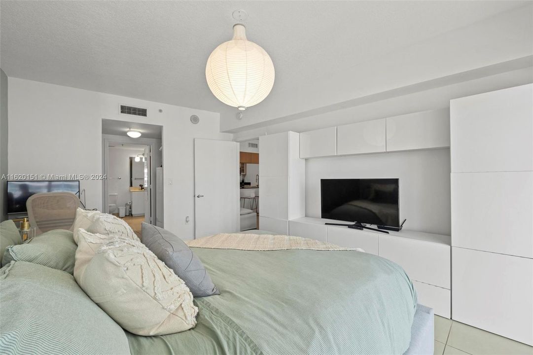 Recently Rented: $2,650 (1 beds, 1 baths, 791 Square Feet)