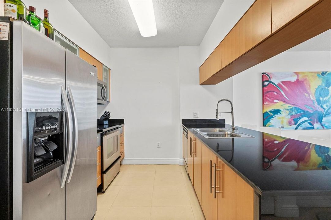 Recently Rented: $2,650 (1 beds, 1 baths, 791 Square Feet)