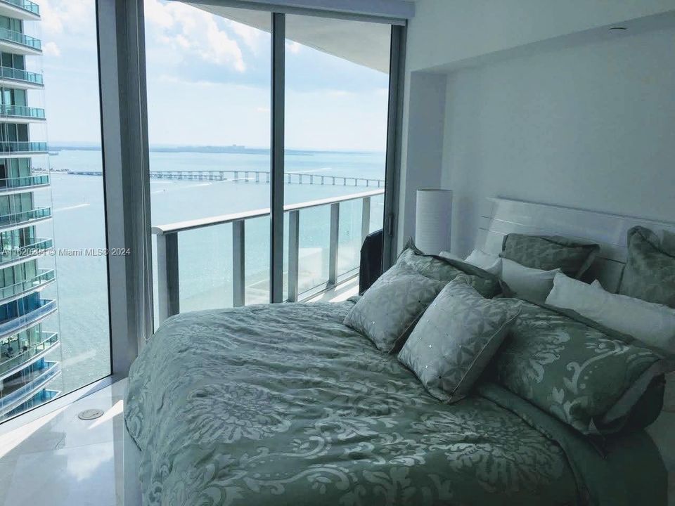 Recently Rented: $6,250 (3 beds, 2 baths, 1308 Square Feet)