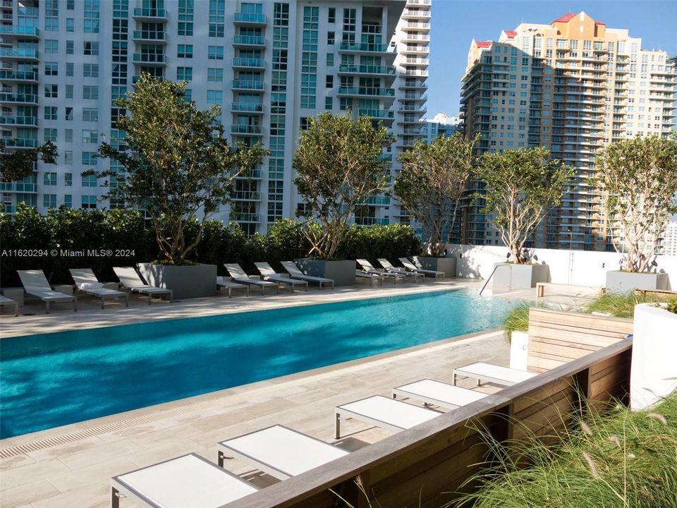 Recently Rented: $6,250 (3 beds, 2 baths, 1308 Square Feet)