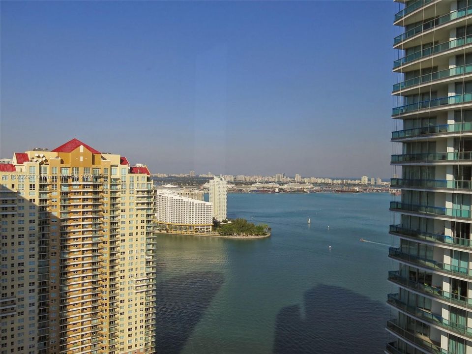 Recently Rented: $6,250 (3 beds, 2 baths, 1308 Square Feet)