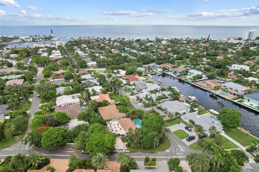 Active With Contract: $1,720,000 (4 beds, 3 baths, 0 Square Feet)