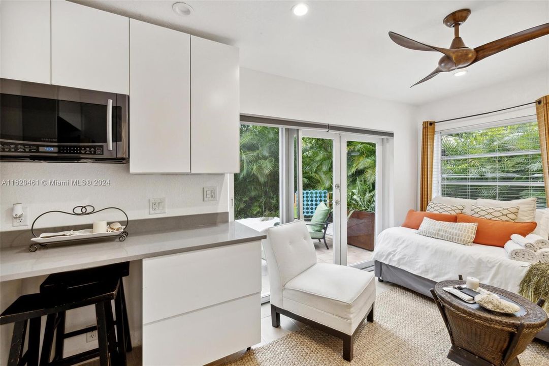 Active With Contract: $1,720,000 (4 beds, 3 baths, 0 Square Feet)